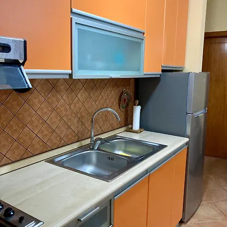 Comfy One-bedroom Flat In Golem, 1br, 2 Sofas Apartment