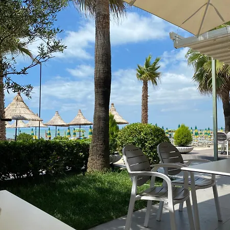 شقة Comfy One-bedroom Flat In Golem, 1br, 2 Sofas *