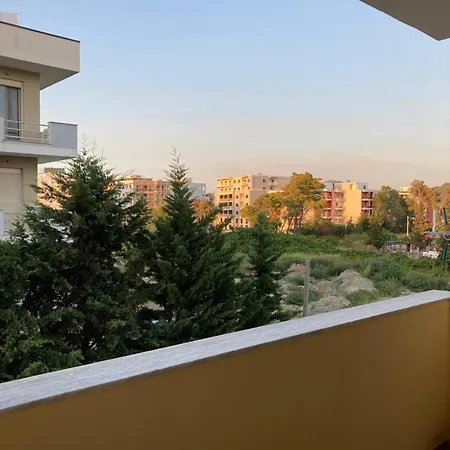 شقة Comfy One-bedroom Flat In Golem, 1br, 2 Sofas *