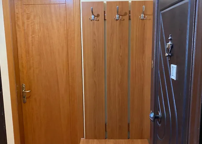 公寓 Comfy One-bedroom Flat In Golem, 1br, 2 Sofas 格勒姆