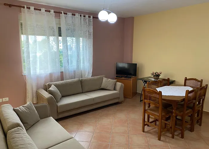 Comfy One-bedroom Flat In Golem, 1br, 2 Sofas * 格勒姆